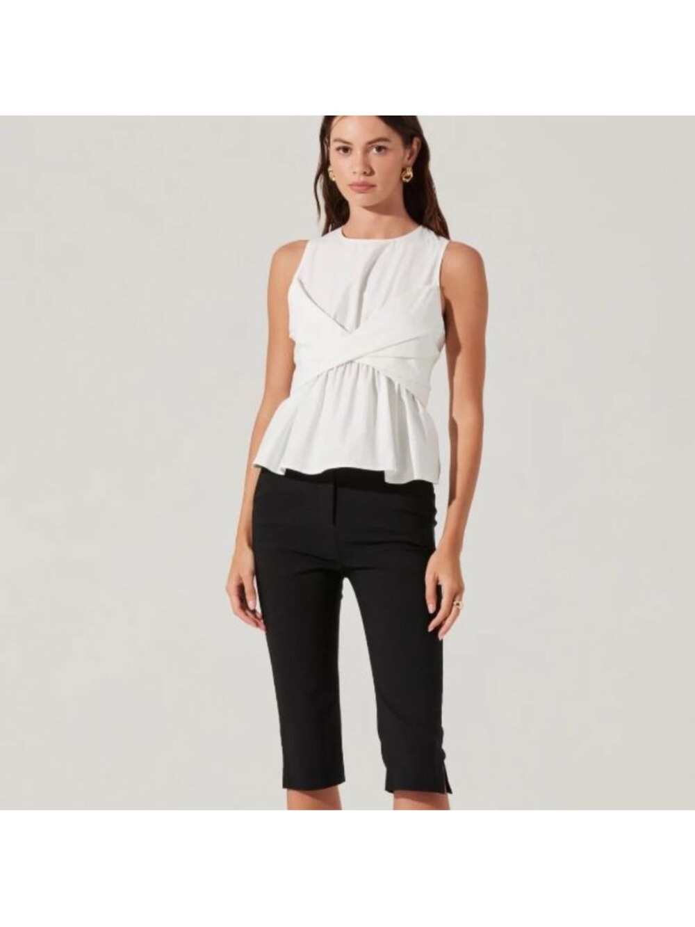 ASTR the label Isela twist White Twist-Sleeveless Top - Picture 2 of 9